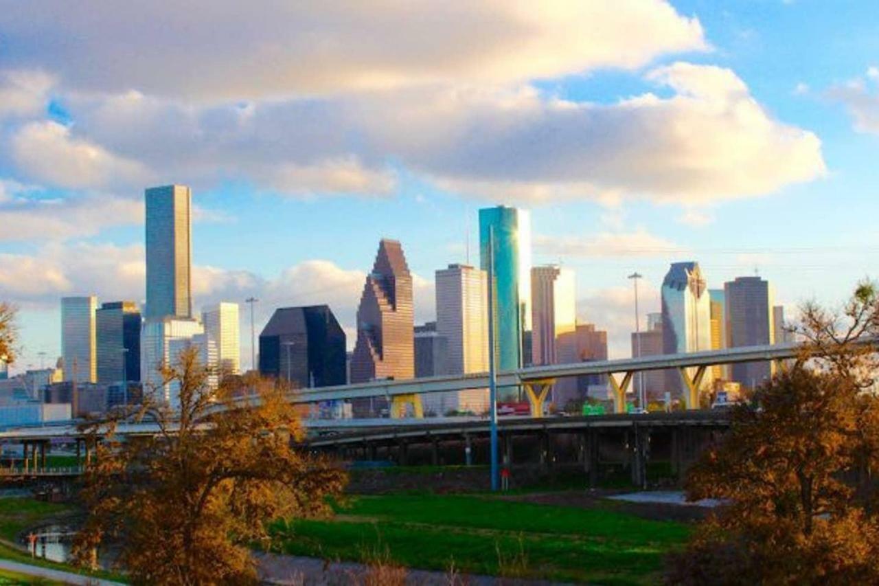 هيوستن Cozy Home Near Med Center, Nrg, Galleria & Dtown المظهر الخارجي الصورة